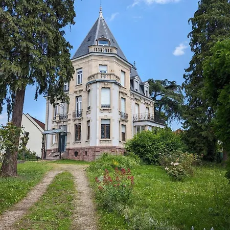 Charmante Historique Avec Jardin