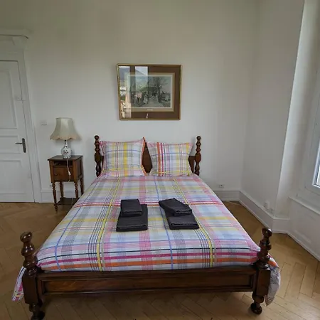 Apartment Charmante Historique Avec Jardin *