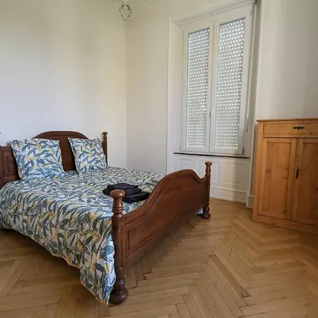 Apartment Charmante Historique Avec Jardin *